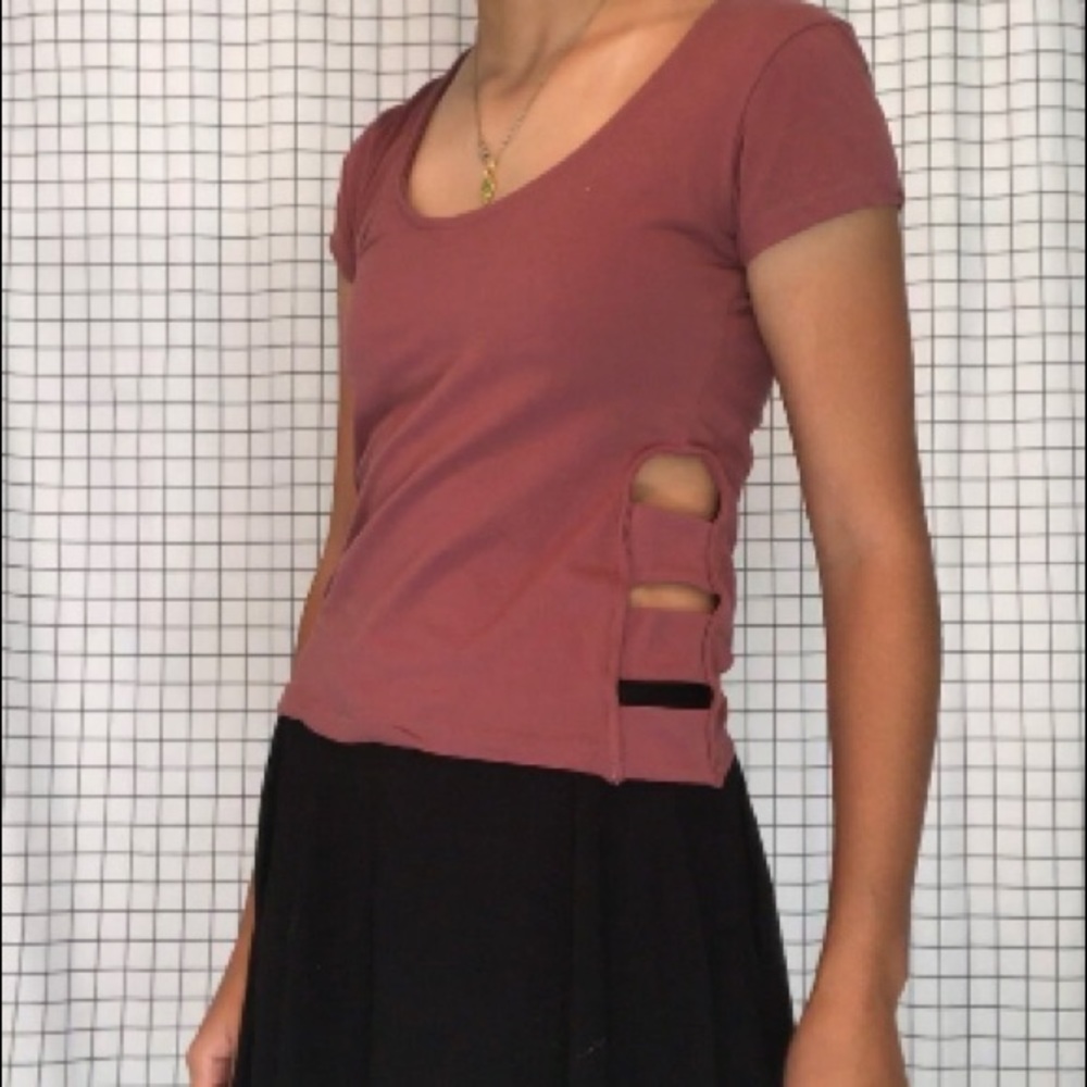 Pink high cut short sleeve shirt